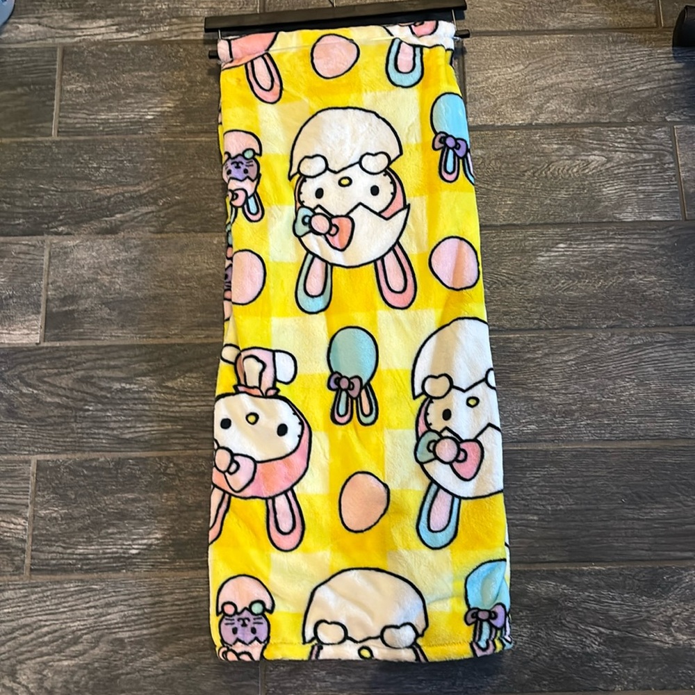 NWT Hello Kitty Easter Plush Throw 50in x 70in